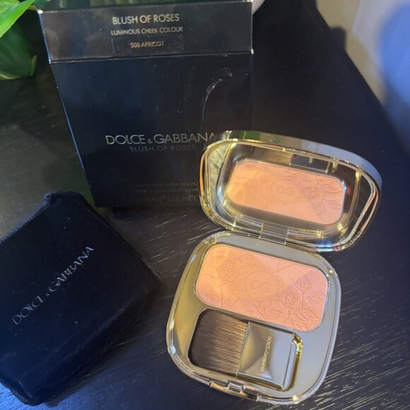 Dolce &Gabbana Blush Of Roses Luminous Cheek Colour | SHADE 500 APRICOT - Picture 3 of 4